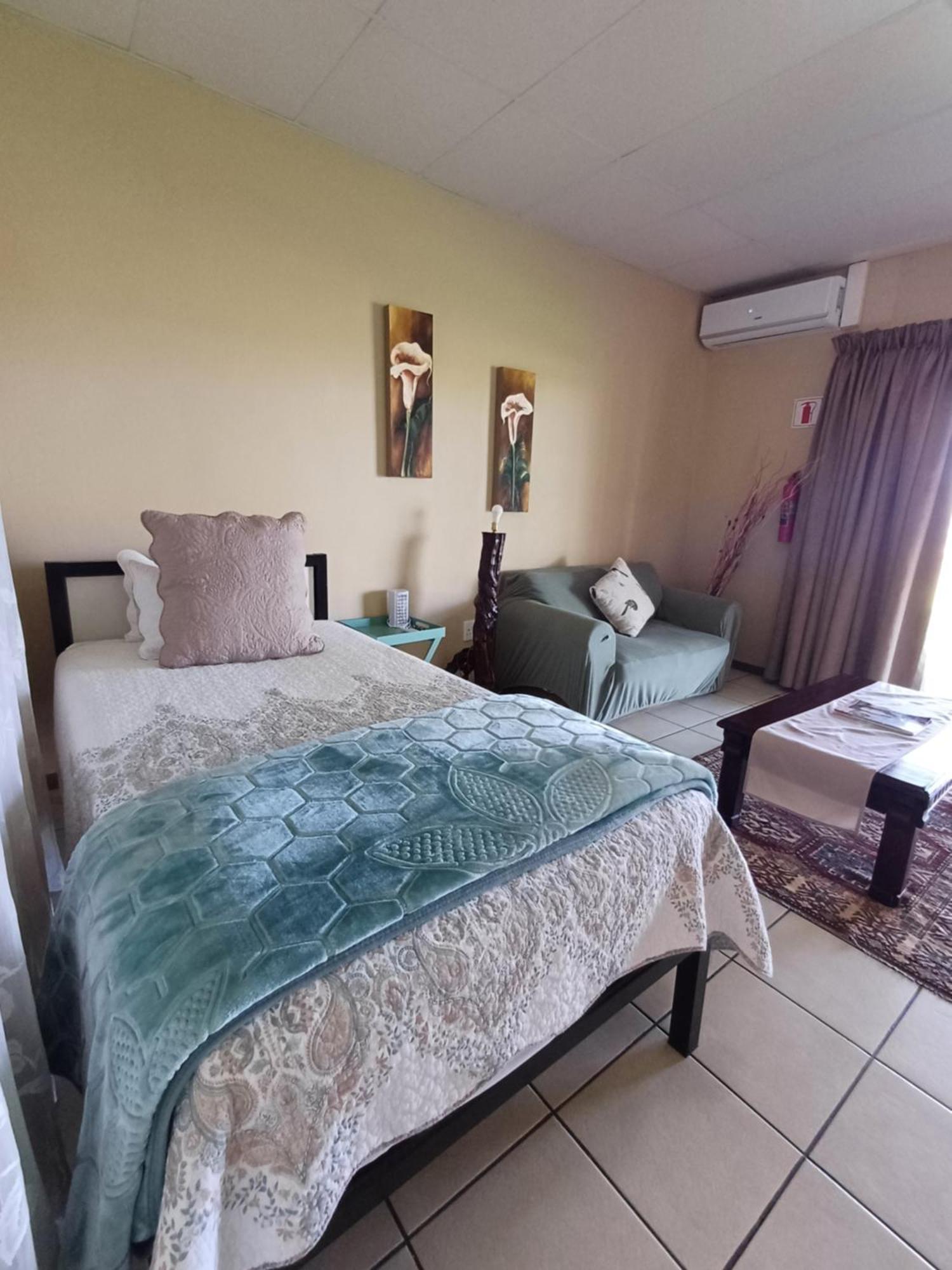 Augrabies De Oude Stoor Guesthouse ภายนอก รูปภาพ