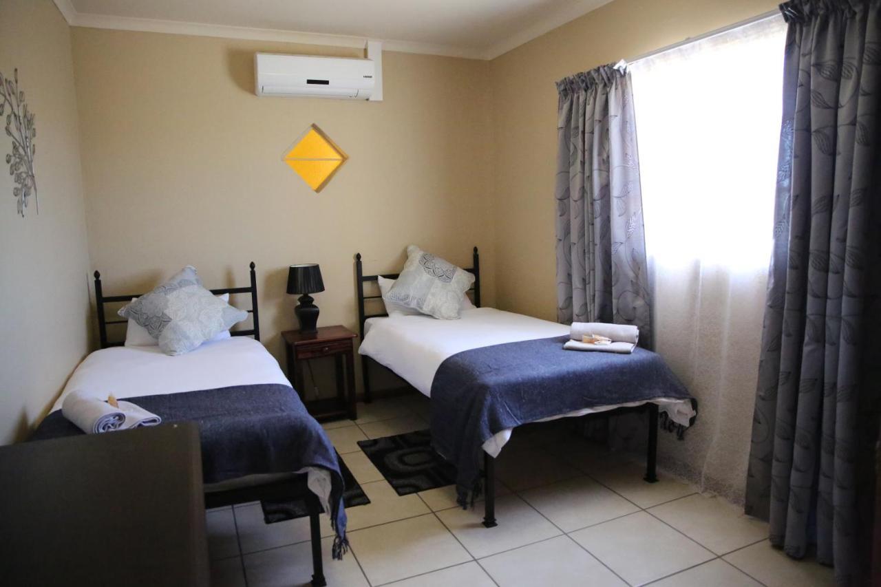 Augrabies De Oude Stoor Guesthouse ภายนอก รูปภาพ