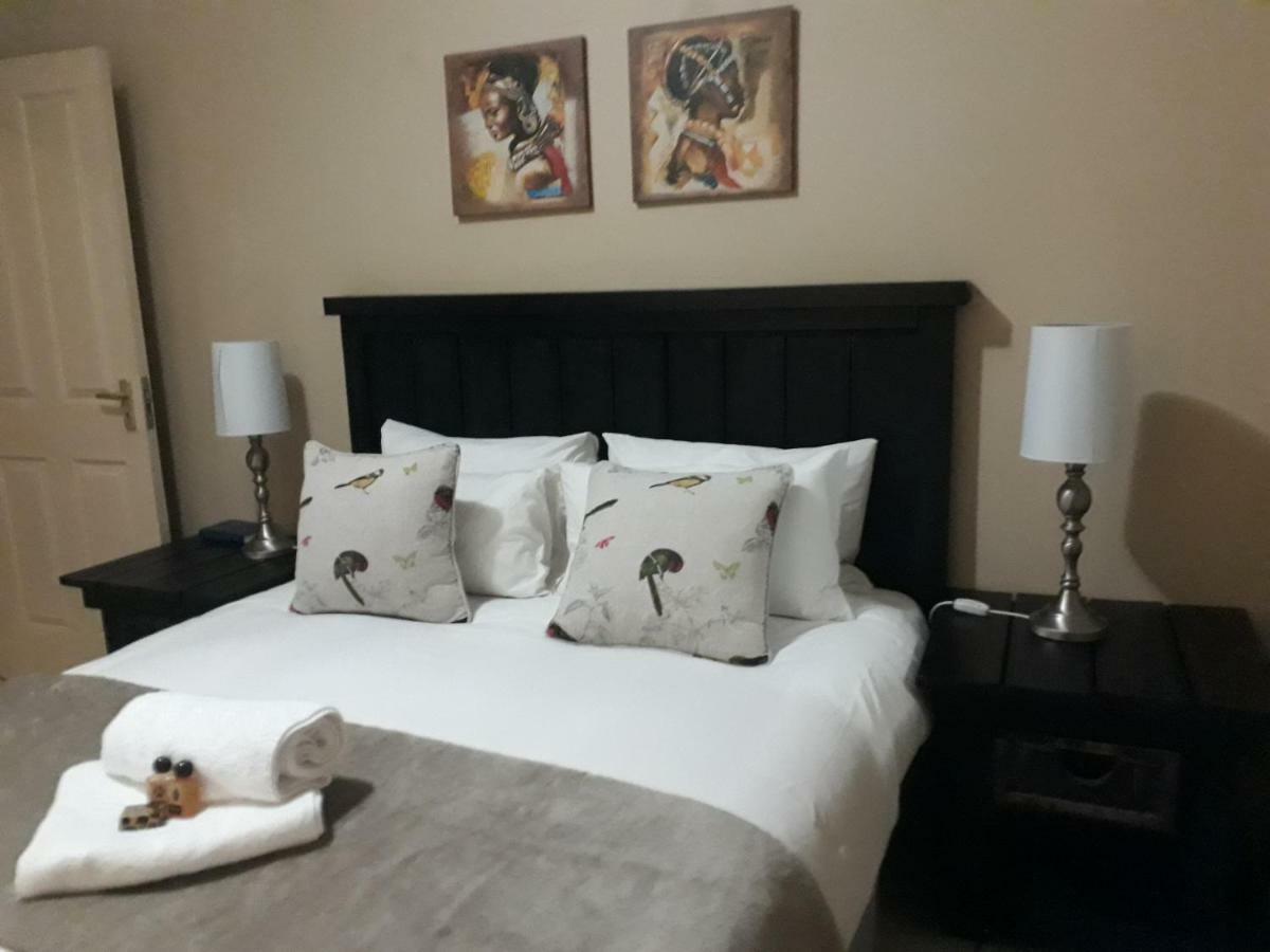 Augrabies De Oude Stoor Guesthouse ภายนอก รูปภาพ